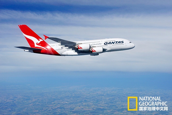 長(zhǎng)途航班，漫漫長(zhǎng)途?！抖际羞_(dá)人》的Annie Fitzsimmons向我們介紹了幾條小貼士，幫助大家度過這段煎熬。攝影：Gilles ROLLE，Redux