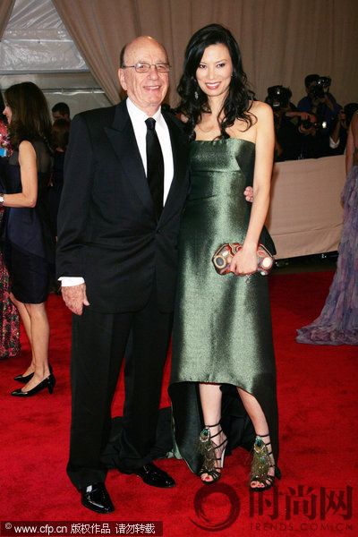 2010-05-03，“美國時(shí)裝學(xué)院盛典”紅毯