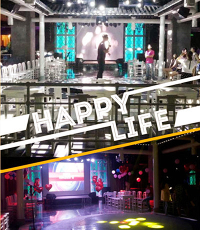 現(xiàn)場布置，好華美，好浪漫哦！