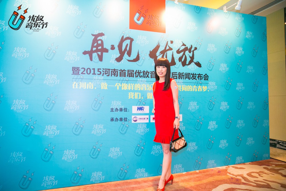 美女主播佳音！