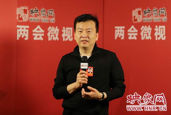 全國人大代表張澤群接受映象網(wǎng)“兩會微視”訪談。