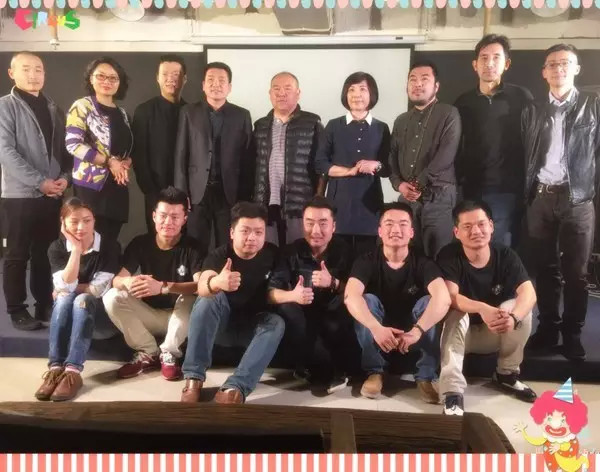 逗比的姑娘小伙兒也可以好好拍照哦！