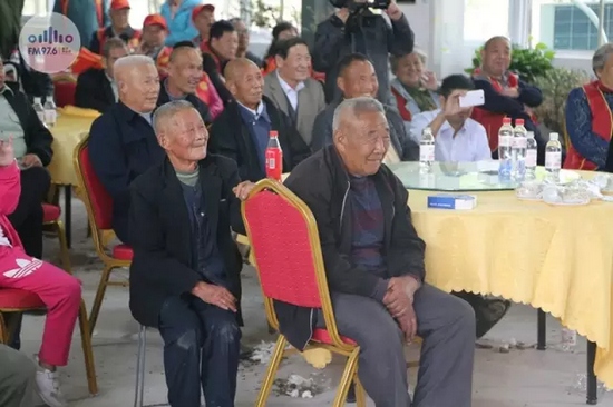 臺上展風采，臺下笑開懷