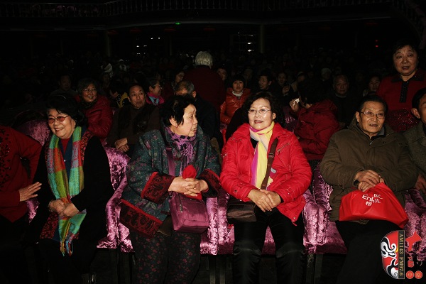 豫劇《朝陽(yáng)溝》銀環(huán)媽扮演者、著名豫劇表演藝術(shù)家楊華瑞，著名豫劇表演藝術(shù)家王素君