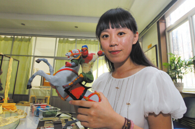 精美的造型，你能想到是鐘蕾用面做成的嗎