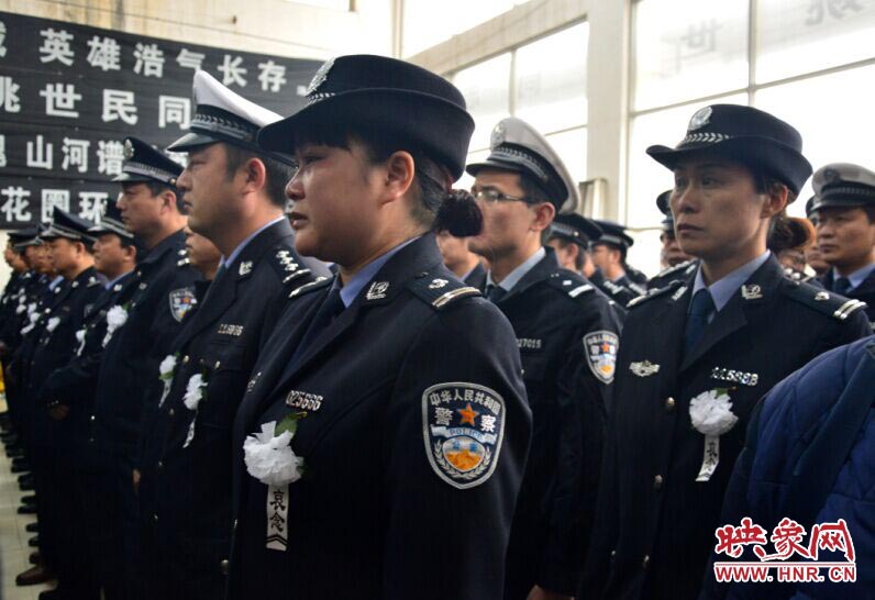 送別儀式上，姚世民的不少同志忍不住流下了眼淚