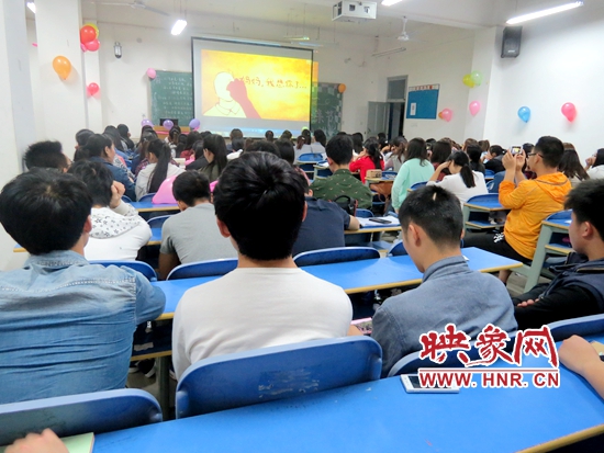 道德講堂活動(dòng)現(xiàn)場 道德講堂活動(dòng)現(xiàn)場