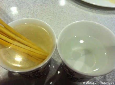 圖片來(lái)自黃渤、河北李虎微博