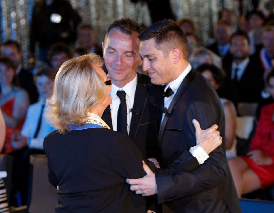 法國舉行首場合法同性婚禮 法國舉行首場合法同性婚禮