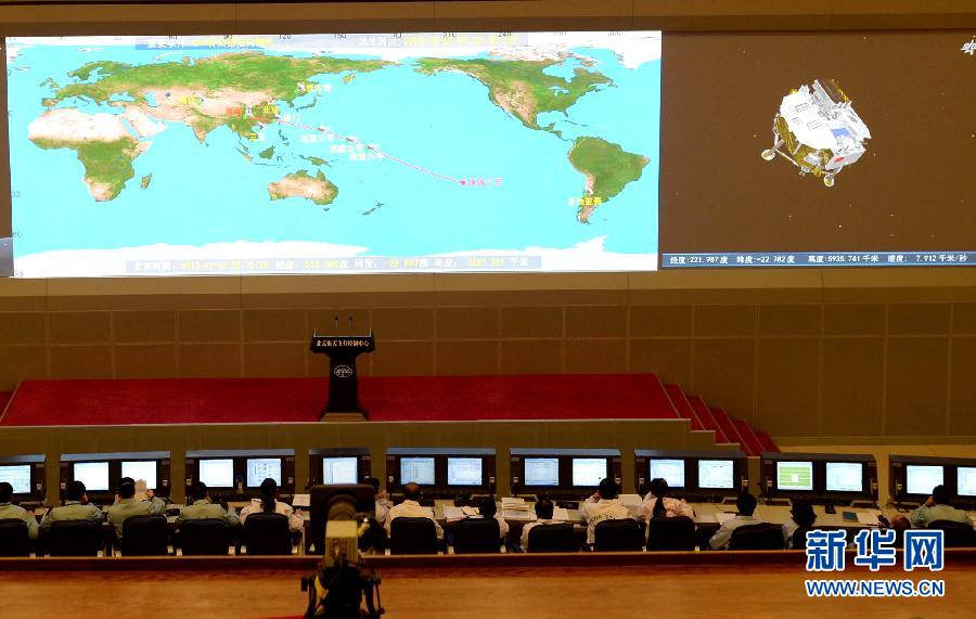 這是12月2日凌晨拍攝的北京航天飛行控制中心大廳。