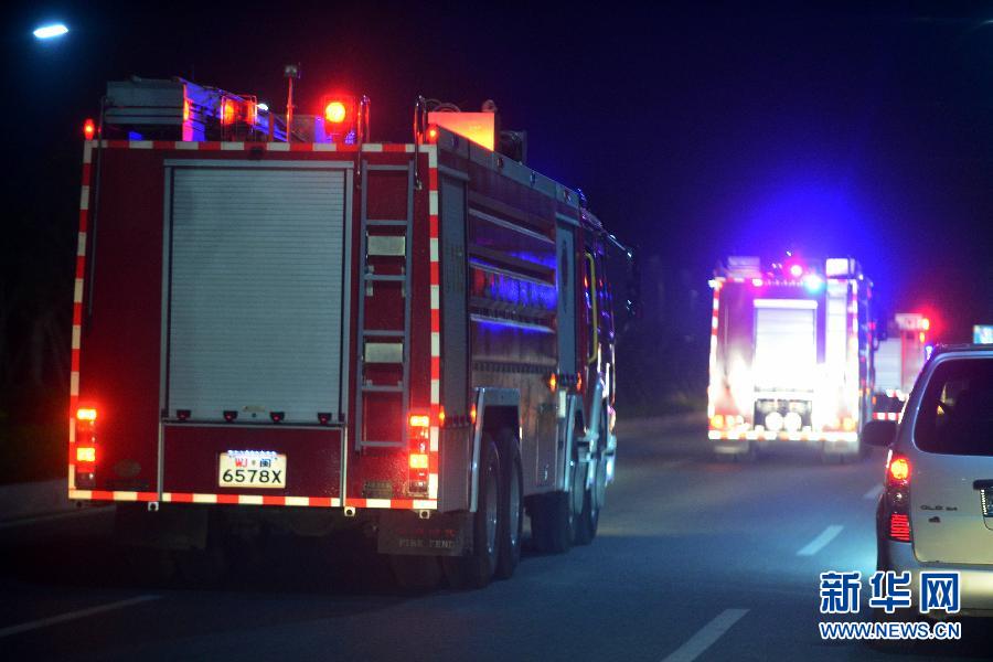 4月7日，消防車輛趕往事故現(xiàn)場(chǎng)。