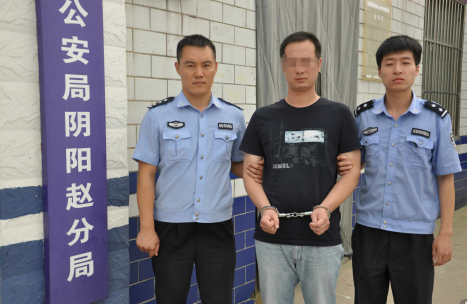 漯河男子預(yù)約奔馳婚車(chē)遭爽約 怒砸后發(fā)現(xiàn)認(rèn)錯(cuò)了