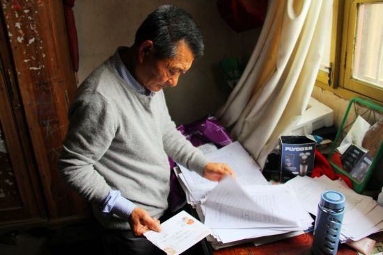 這些信成了張家的“寶貝”，哥哥張高發(fā)表示要好好收藏。