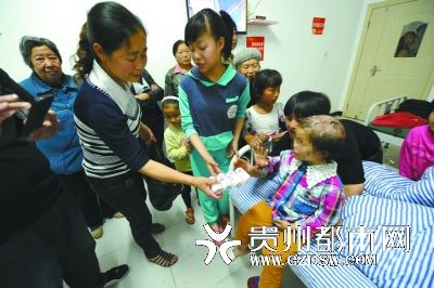 好心人送來(lái)酸奶。