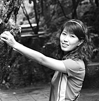 原中央編譯局長衣俊卿事件女主角稱曾多次自殺 原中央編譯局長衣俊卿事件女主角稱曾多次自殺