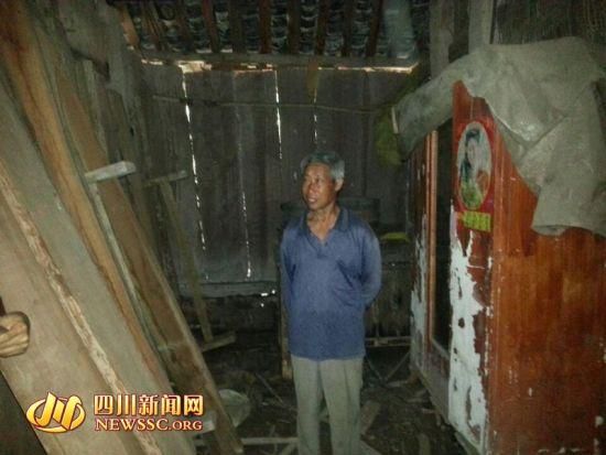 王本余的堂兄王本武向四川新聞網(wǎng)記者介紹王本余還剩下的財物。