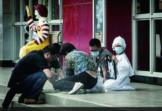 招遠(yuǎn)血案死者孩子已知媽媽去世 安慰爸爸不要哭 招遠(yuǎn)血案死者孩子已知媽媽去世 安慰爸爸不要哭