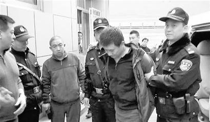 男子疑因債務問題將女友殺死后藏尸旅館(圖) 男子疑因債務問題將女友殺死后藏尸旅館(圖)