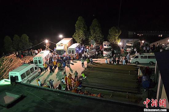 　圖為事故救援現(xiàn)場。