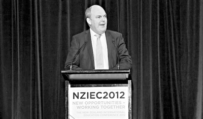 我非常重視新西蘭作為國(guó)際留學(xué)大國(guó)的聲譽(yù)，新西蘭教育在英語(yǔ)國(guó)家內(nèi)是排得上前五名的。新西蘭的大學(xué)會(huì)重視自己的聲譽(yù)，不會(huì)輕易縱容自己的學(xué)生。