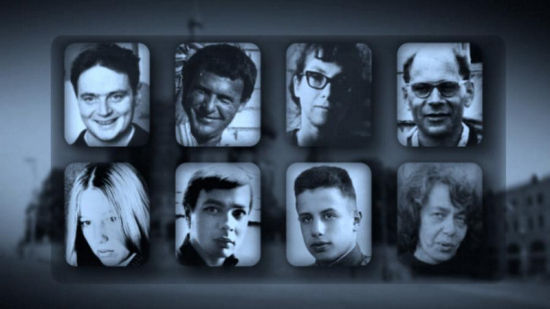 集會者打出與45年前抗議集會相同的標(biāo)語“為了你們和我們的自由”。