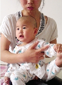 經(jīng)過(guò)幾個(gè)月治療，涵涵的病情好轉(zhuǎn)多了。