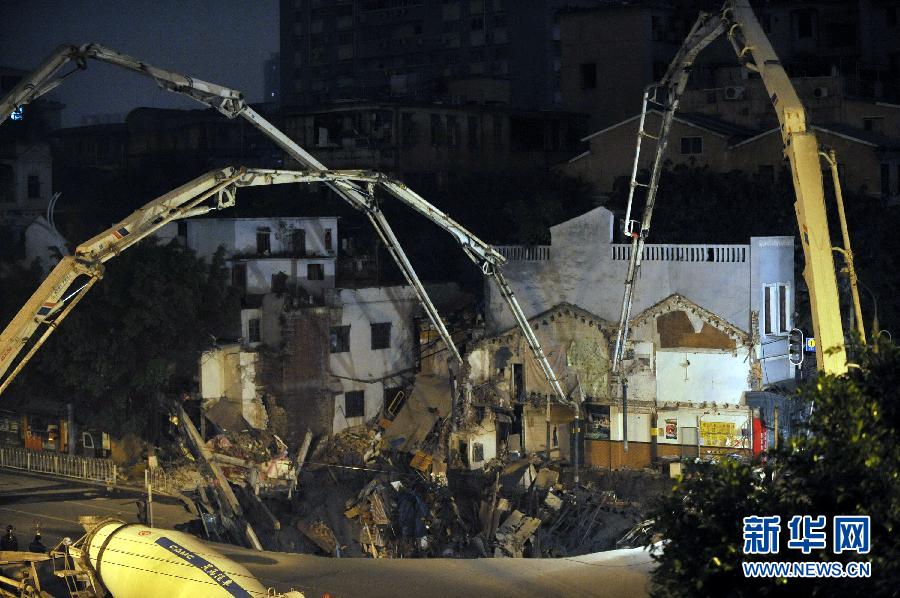 （新華網）（1）廣州地鐵工地附近發(fā)生地陷