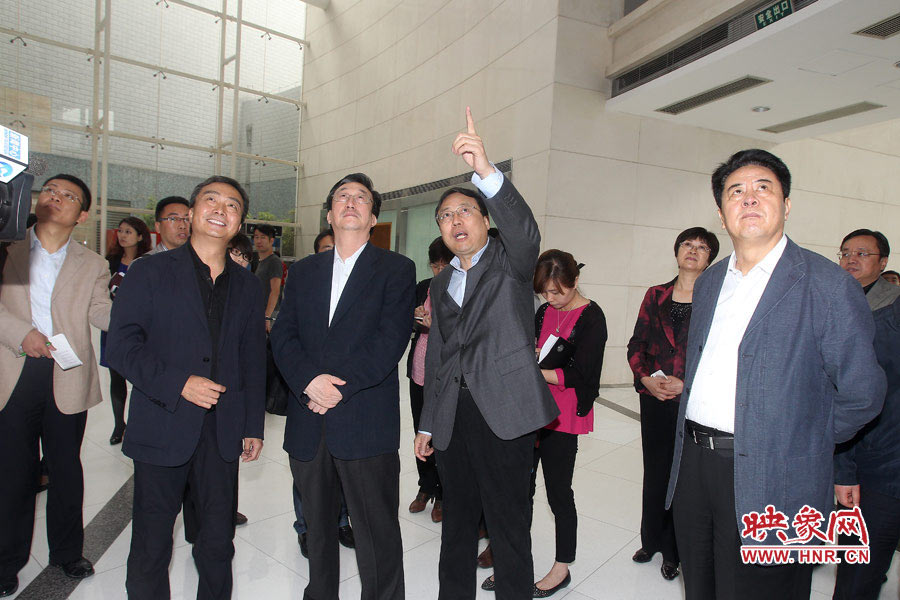 河南省委書記、省人大常委會(huì)主任郭庚茂視察河南人民廣播電臺(tái) 映象網(wǎng)記者邵恰 段晉哲/攝