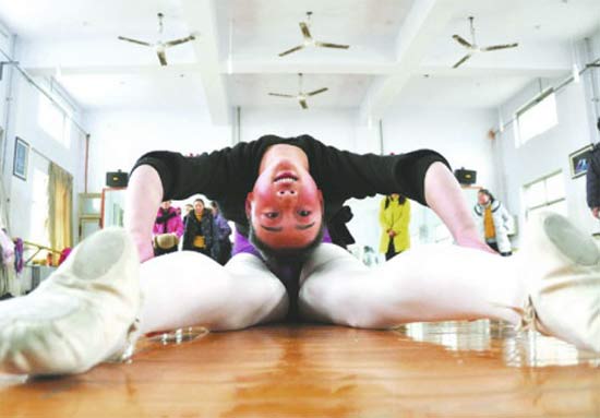 藝考面面觀之辛酸史 18歲女生騙外婆萬元抽脂 藝考面面觀之辛酸史 18歲女生騙外婆萬元抽脂