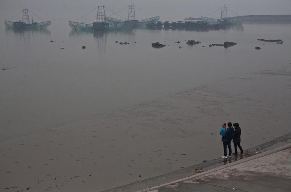多地水污染嚴(yán)重 “癌癥村”人處境堪憂 多地水污染嚴(yán)重 “癌癥村”人處境堪憂