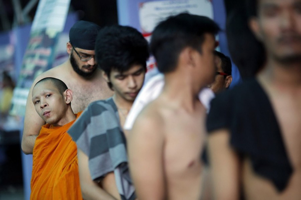 泰國進(jìn)行征兵抽簽 泰國進(jìn)行征兵抽簽