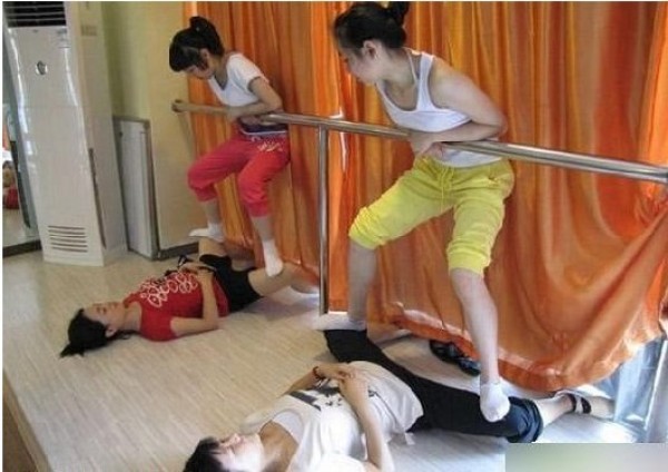 藝校妹子到底有多苦？