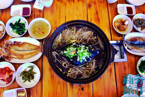 島上著名的養(yǎng)生大餐。