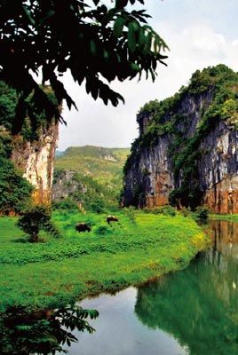 　　中國人對園林的喜愛更多是根源于一種隱逸遁世的情懷?！? complete=