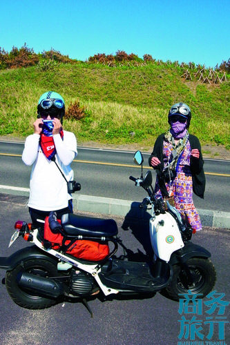 路遇環(huán)島的大學(xué)生。