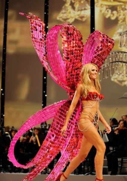 誰能有幸約會(huì)天使？維秘超模們的男星后宮團(tuán)