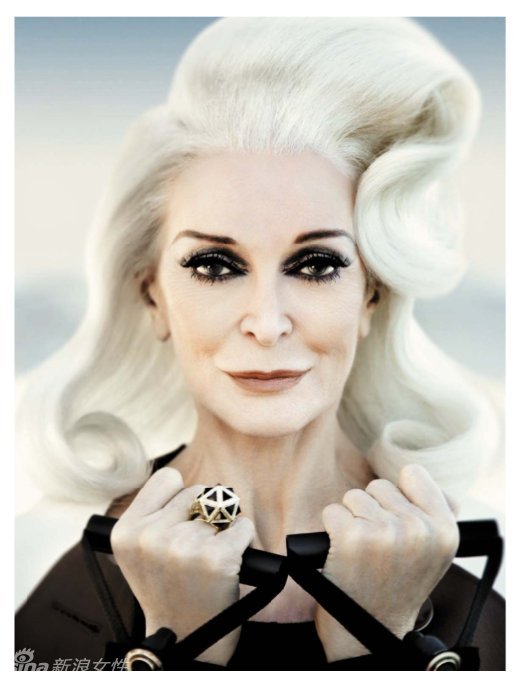 82歲時(shí)尚女魔頭領(lǐng)銜 名模健身體操大片 82歲時(shí)尚女魔頭領(lǐng)銜 名模健身體操大片