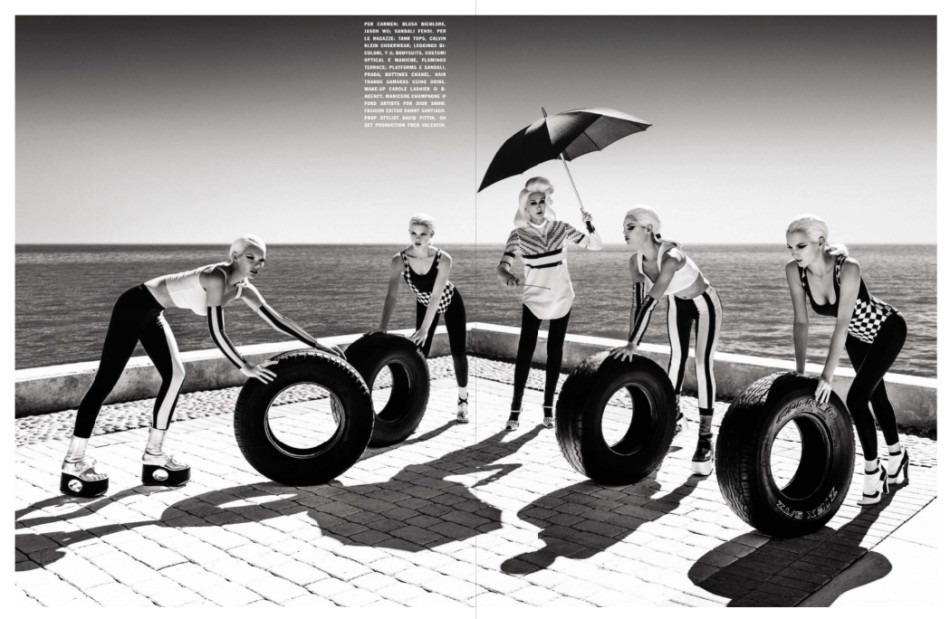 82歲時(shí)尚女魔頭領(lǐng)銜 名模健身體操大片 82歲時(shí)尚女魔頭領(lǐng)銜 名模健身體操大片