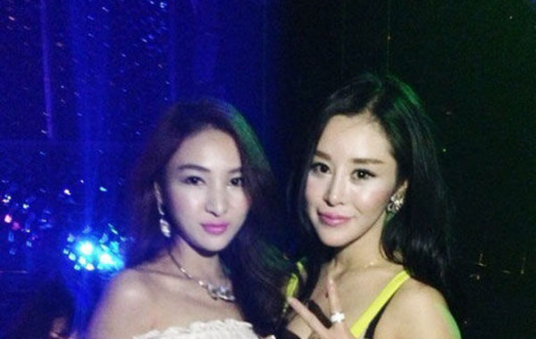 2013年6月15日，郭美美在澳門包下整間酒吧舉辦Party慶祝生日