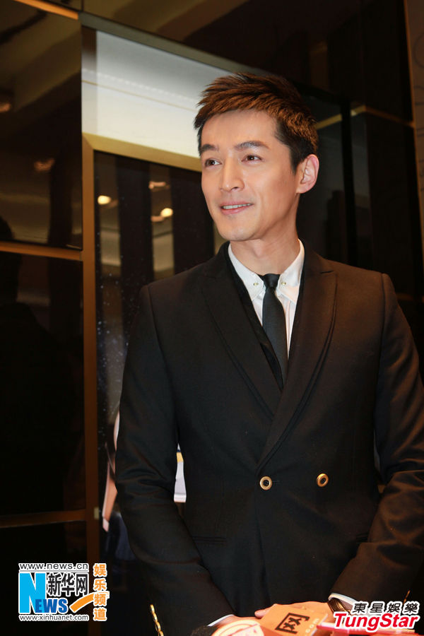 胡歌預為餐廳員工發(fā)獎金 呼吁保障演員生命安全 胡歌預為餐廳員工發(fā)獎金 呼吁保障演員生命安全