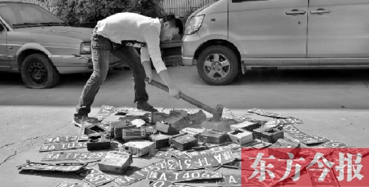 “老的哥”揭“黑車”猖獗原因，建議倒查假車牌、出租車使用機打發(fā)票