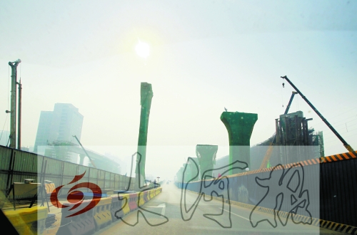 　三環(huán)大“項(xiàng)圈”，西、北兩段預(yù)計(jì)年底通車