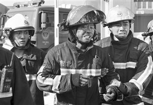  聽聞尹進(jìn)良、陳偉、尹智慧犧牲，戰(zhàn)友們悲痛不已