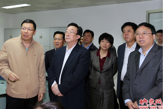 5月9日上午11點(diǎn)10分，河南省委書記郭庚茂一行來到映象網(wǎng)視察。映象網(wǎng)記者 邵恰 段晉哲攝