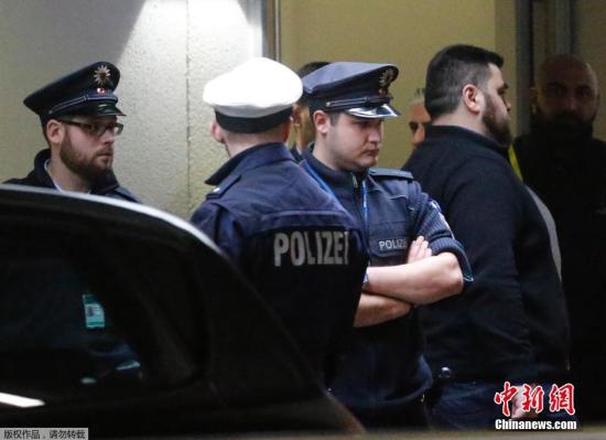 當(dāng)?shù)貢r(shí)間24日，一架空客A320飛機(jī)在法國(guó)南部阿爾卑斯墜機(jī)。