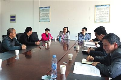 江西省豐城市信訪局接待室，中央信訪督查組約談信訪人。記者 賈世煜 攝