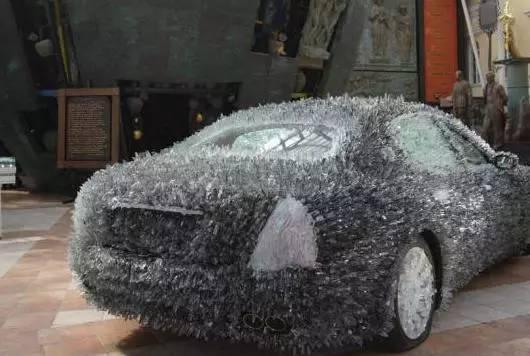 驚！車主用玻璃渣改裝瑪莎拉蒂