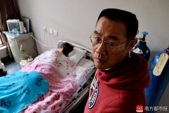 王煥凱說，要通過堅持刑事訴訟，換張津華和社會一個公道。（羅逸爵 攝）