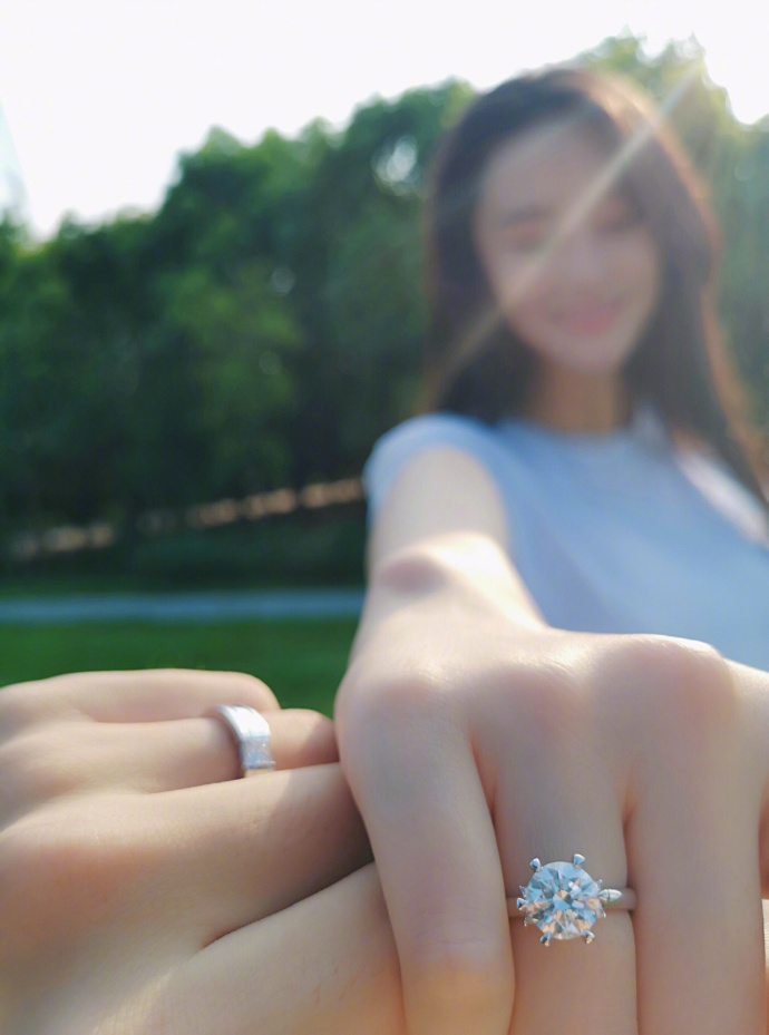 張馨予的婚紗成了淘寶爆款，知道價格后讓人大跌眼鏡！