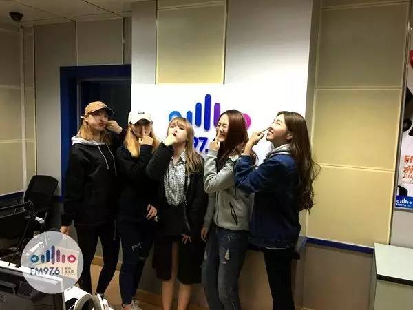 豬鼻行動！預(yù)備……按！長腿妹妹都是天然美女哦！